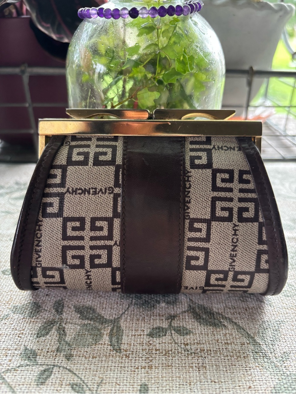 Vintage Authetic Givenchy Kiss Lock Change Purse - Picture 2 of 8